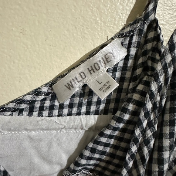 Wild Honey Black and White Gingham Jumpsuit with Pockets. - Picture 7 of 8